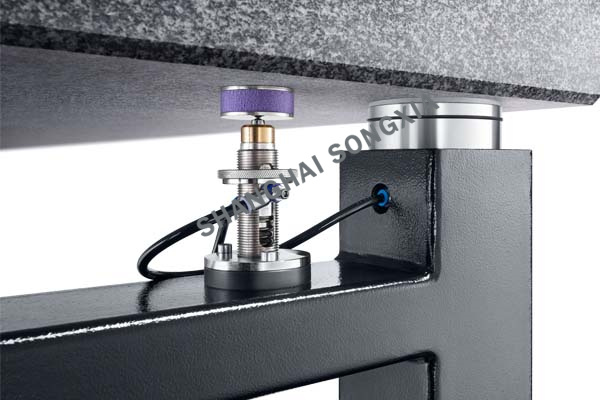 選擇面板設備膜式減震器要注意什么?